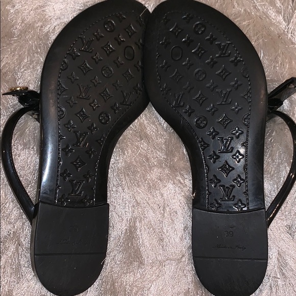 Louis Vuitton Sandals - Picture 3 of 5